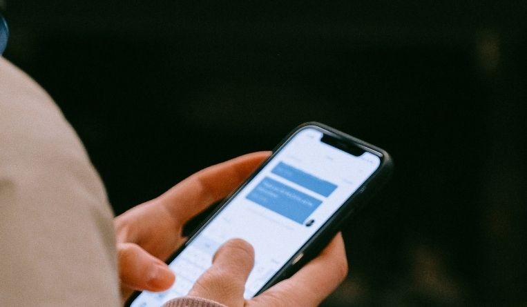 Chatbots: A way to immortalize the dead?