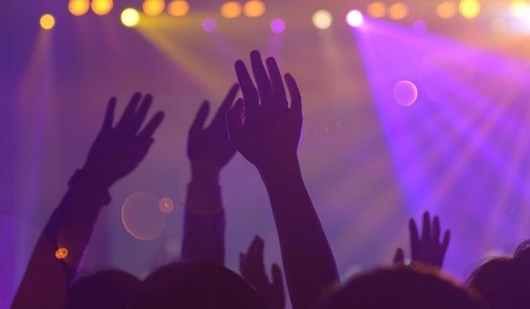 Vietnamese pop singer’s alleged copyright violation: a reprise of past charges